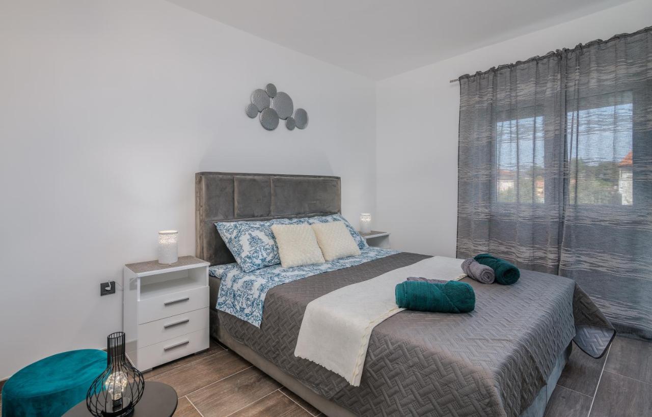 Apartman Luxury Lure Крк Екстер'єр фото